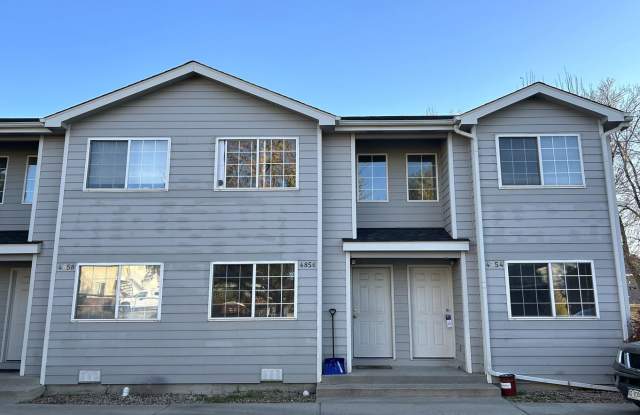 Discover Easy Living in This Beautifully Updated Loveland Townhome photos photos