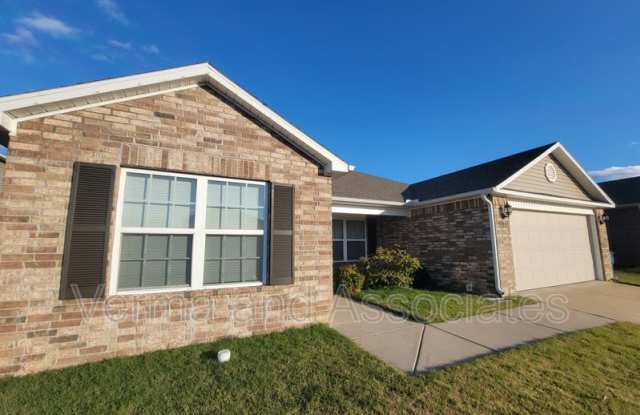 905 SW Loudon Dr photos photos