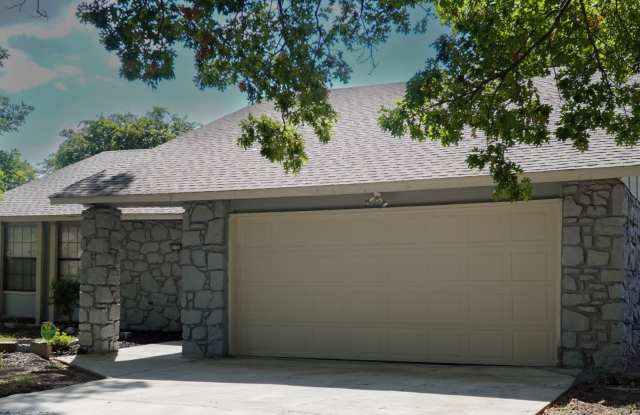 Updated 3-Bedroom with Vaulted Ceilings and Corner Lot Charm - 6730 South Quincy Avenue, Tulsa, OK 74136