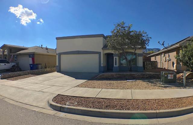 Northeast El Paso 4 Bed Refrig A/C photos photos