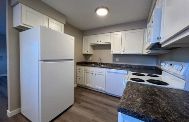 2330 Greeley Dr #A-D photos photos