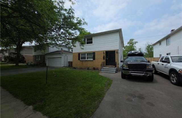 50 Strasbourg Drive photos photos