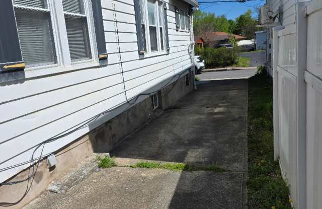 233 Gilligan St photos photos