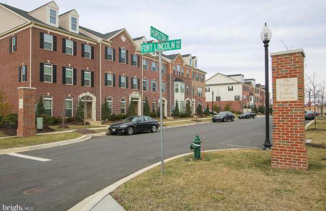 3704 HANSBERRY COURT NE - 3704 Hansberry Court Northeast, Washington, DC 20018