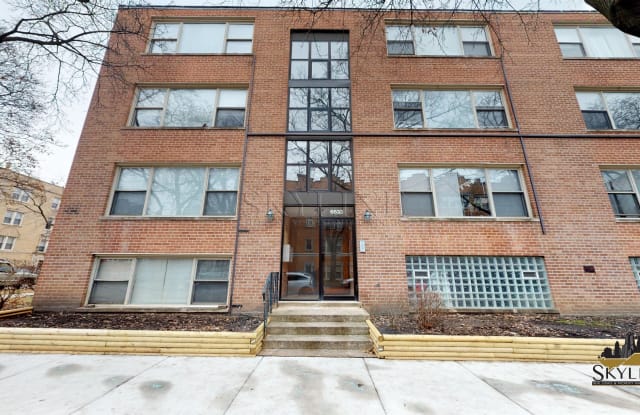 6833 N. Oakley Avenue, Unit 2B - 6833 North Oakley Avenue, Chicago, IL 60645