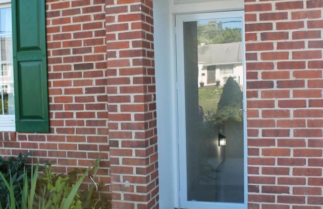 1738 ANDERSON ROAD - 1738 Anderson Road, Pimmit Hills, VA 22043
