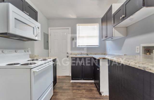 1520 West 25th Street - 1 Gallery 2