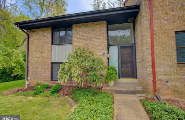 11008 SAFFOLD Way - 11008 Saffold Way, Reston, VA 20190