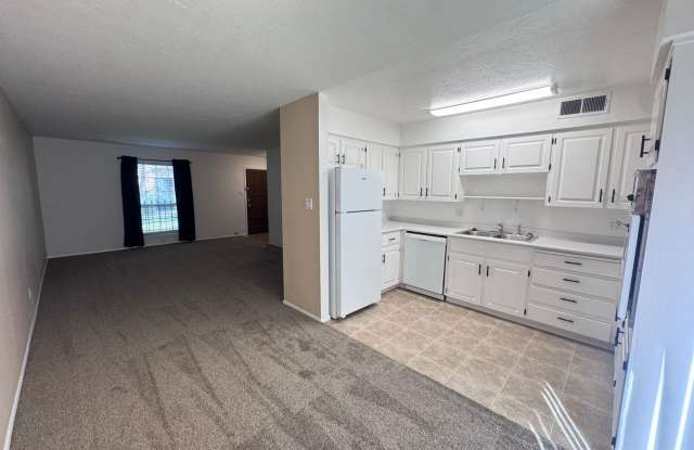 Move-in ready 2-bedroom! Gallery 4