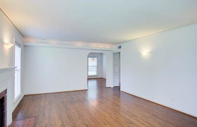 6005 Morningside Avenue Gallery 4