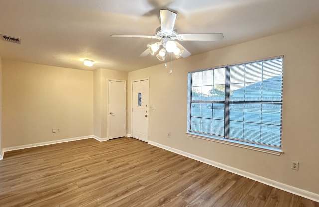 10527 HUNTERS POND Gallery 3