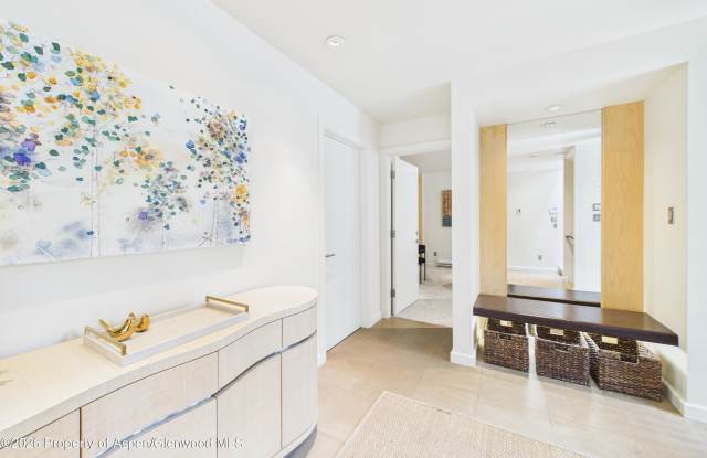 506 W Hallam Street Gallery 4