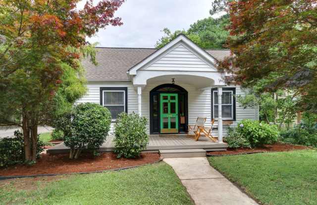 Adorable Inside the Beltline bungalow with lots of charm! photos photos Adorable Inside the Beltline bungalow with lots of charm! photos photos