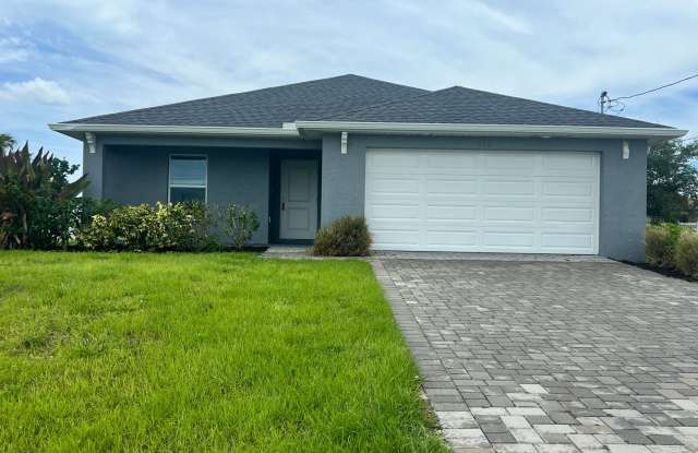 NW Cape Coral 3BR/2BA Home with 2-Car Garage and Screened Lanai photos photos