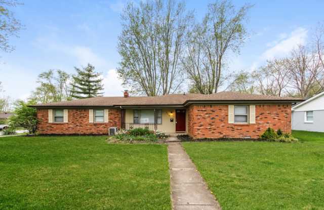 710 South Locust Lane - 710 South Locust Lane, Brownsburg, IN 46112