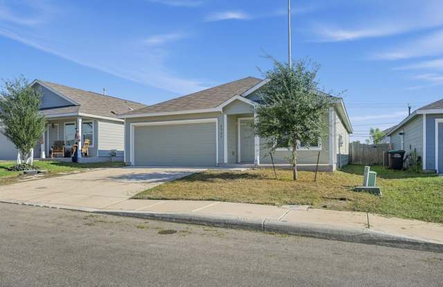 Charming 3BR House in San Antonio Gallery 4