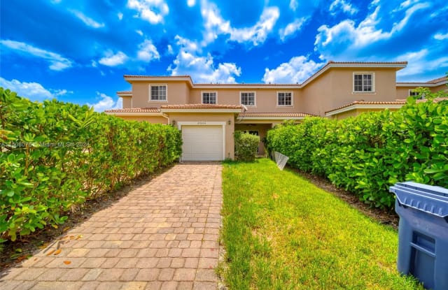 27514 SW 140th Ave - 27514 Southwest 140th Avenue, Naranja, FL 33032