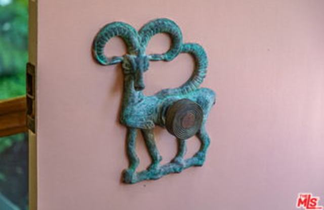 601 Lorna Lane Gallery 3