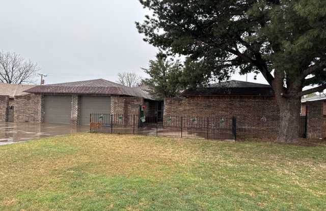 Beautiful 3-bedroom, 2.5-bath home COMING SOON! $1,800/mo photos photos