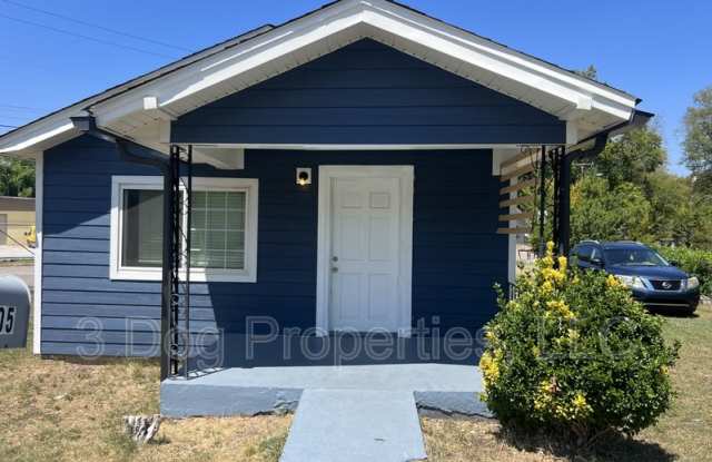 2305 Glass Street photos photos