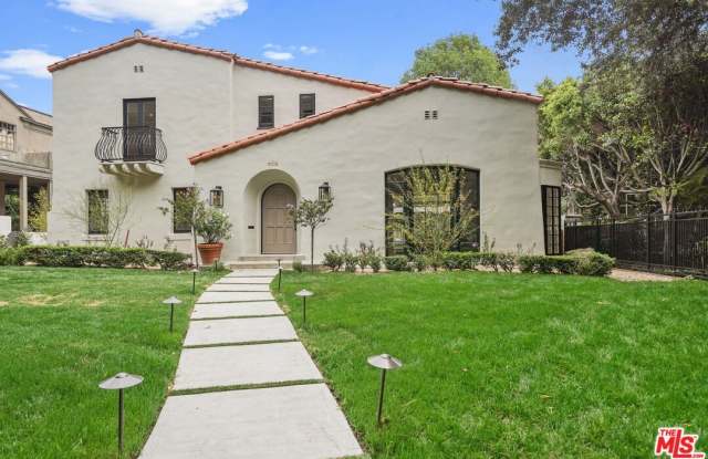 712 N RODEO Dr photos photos