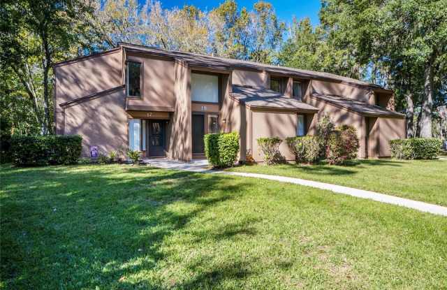 18 BROADMORE CIRCLE photos photos