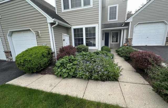163 HAWTHORNE Court Gallery 4
