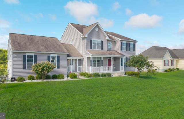 209 RIDING PATH Drive Gallery 1