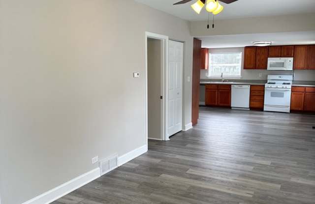 7425 Cedar Dr Gallery 4