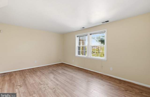 3923 PENNSYLVANIA Avenue SE Gallery 4