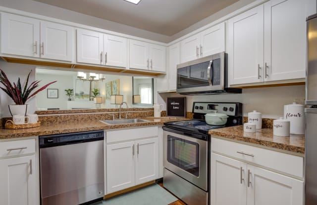 Heather Ridge Apartments photos photos
