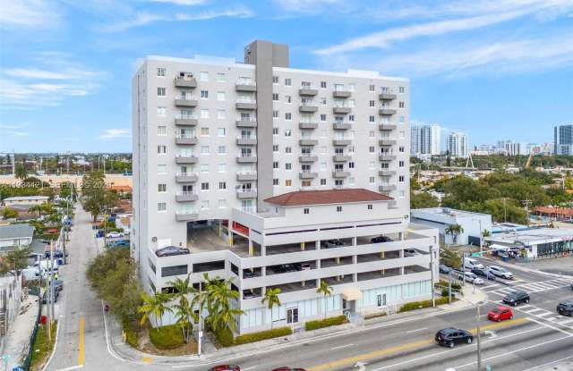 2217 NW 7th St photos photos