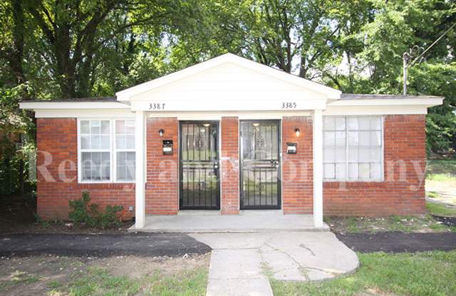 Duplex near Summer Ave. photos photos
