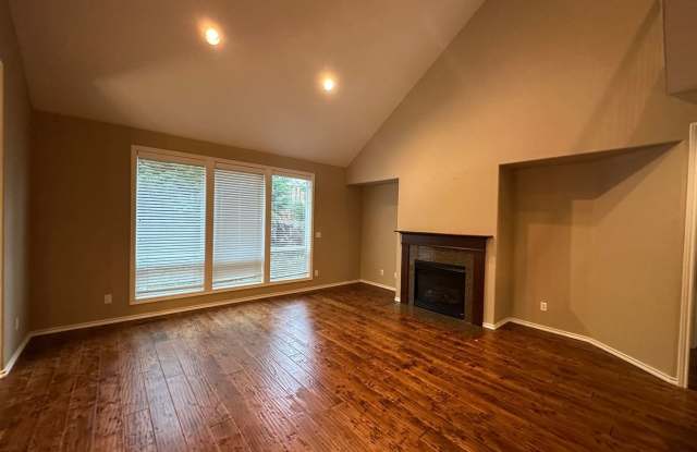 12943 SW Takena Court Gallery 2