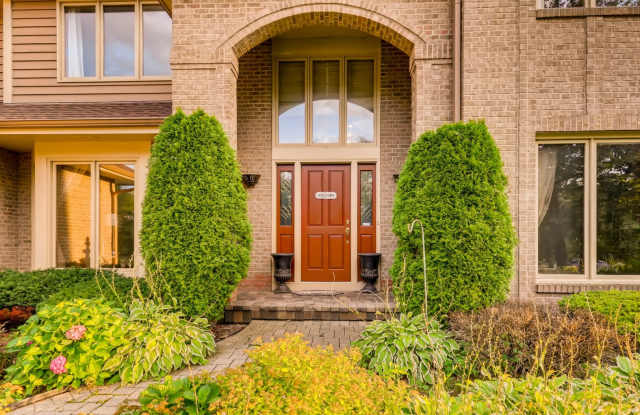 1270 MEDINAH Drive Gallery 3