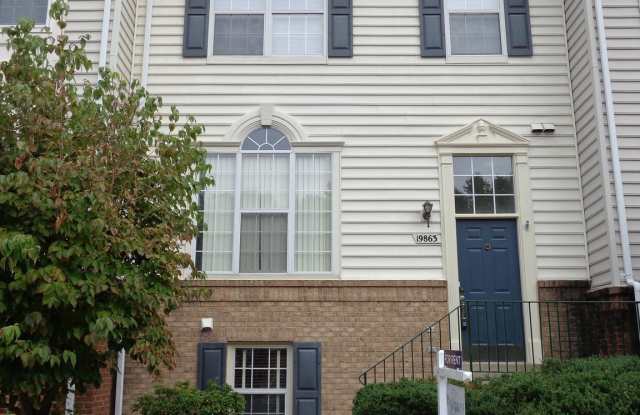19863 RIDGECREST SQUARE - 19863 Ridgecrest Square, University Center, VA 20147
