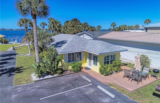 470 S MCCALL ROAD - 470 South Mccall Road, Englewood, FL 34223
