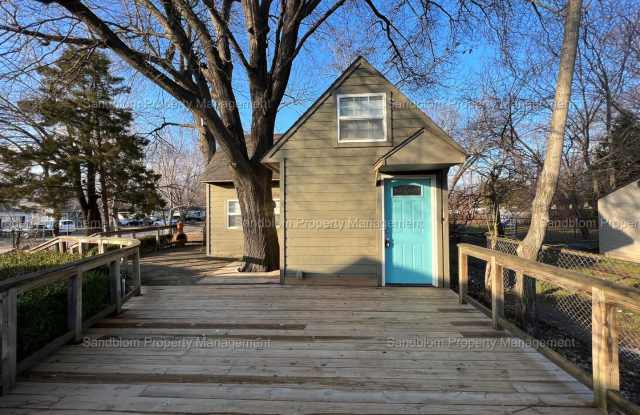 FOR LEASE | Mid-town Tulsa | 1 Bed, 1 Bath Tiny Home - $750 Rent + $750 Deposit photos photos