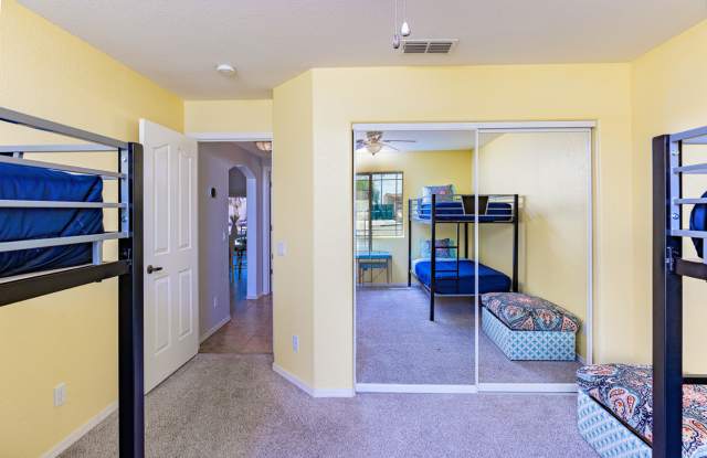 3161 Newport Dr Gallery 2