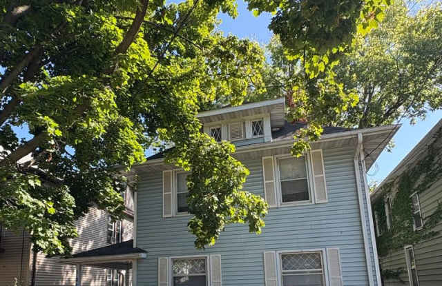 Spacious 5BR/2.5BA Home in Madison - Available 8/15/2026 photos photos