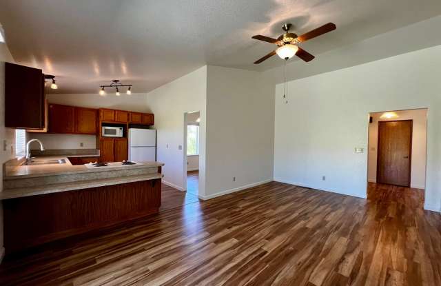 Non-Refundable  Security Deposit Total: $2200.00 photos photos