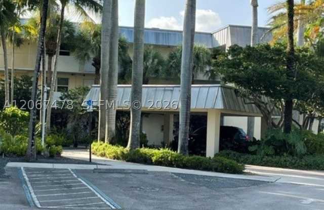 8950 SW 69th Ct Gallery 1