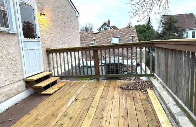 31-33 E LOGAN AVENUE photos photos