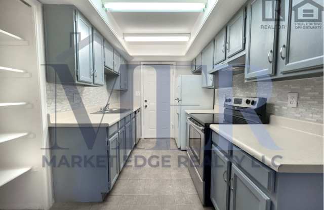 529 E 6th Dr Apt 2 photos photos