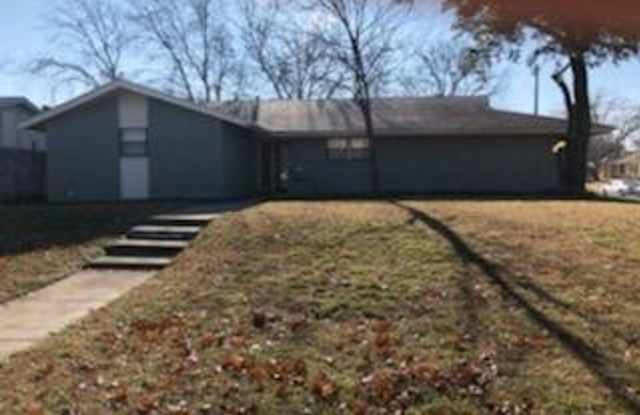 2845 Southgate - 2845 Southgate Drive, Fort Worth, TX 76133