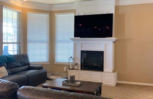 2228 Briggs Gallery 2