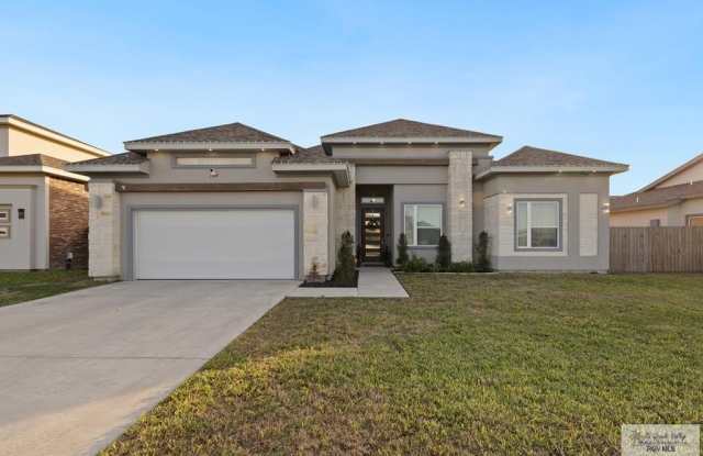 102 HERON DR photos photos