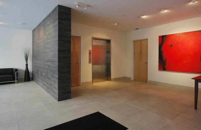 77 Bluxome Apartments Gallery 3