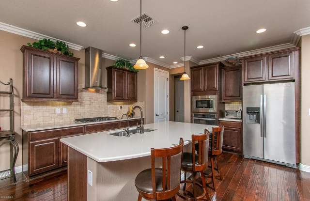 GORGEOUS 3/2 Bed/Bath Peoria Home w/SOLAR photos photos