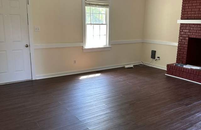 1112 Strawbush Road Gallery 4
